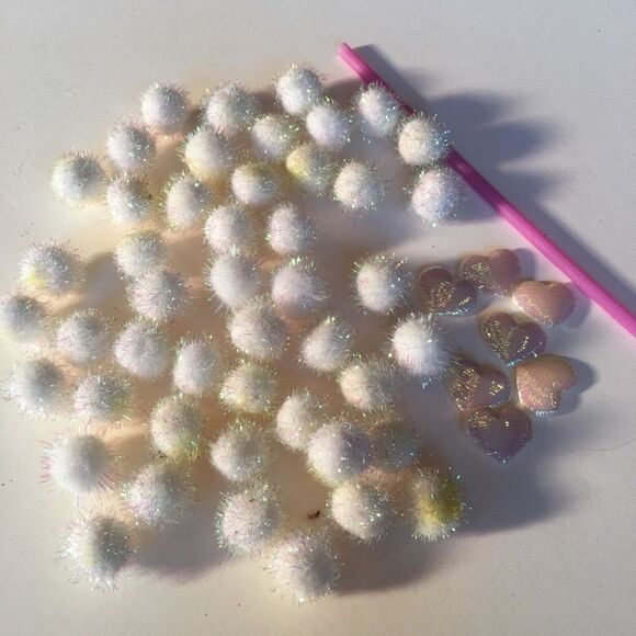 MINI POM Poms & Pink Puff Hearts Combo! - Picture 8 of 9